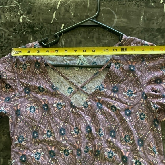 MUDD Junior's Purple Print Tie Front Crop Top size XS - Picture 7 of 8